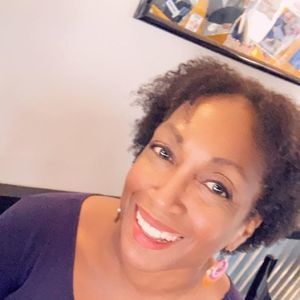 Meet your Posher, Gina